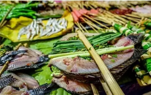 西双版纳旅游好吃的,西双版纳旅游好吃的水果