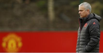 穆里尼奥带曼联夺得欧联杯,穆里尼奥怒怼穆帅