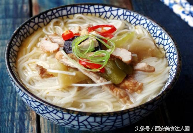 米线的汤料配方大全家常做法,酸辣米线的家常做法大全