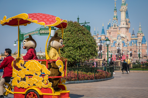 上海迪士尼乐园吃什么比较划算,上海迪士尼酒店住宿攻略