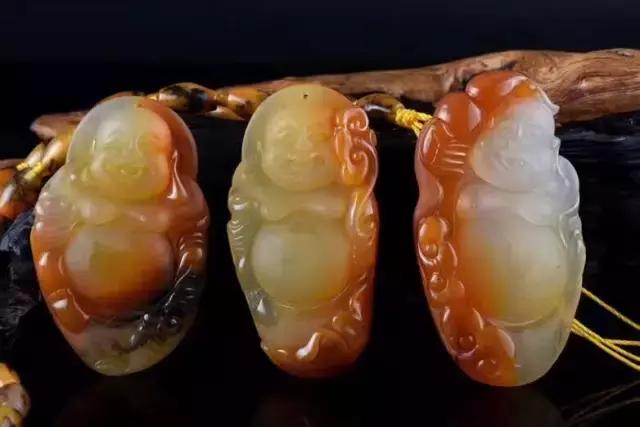 黄龙玉石有什么作用,黄龙玉石鉴别最简单方法如下