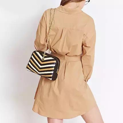 这几款包包让你美腻一个冬季,这几款包包让你一包背进时尚圈