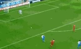 那些足坛精彩瞬间,梅西足球赛场上的搞笑瞬间