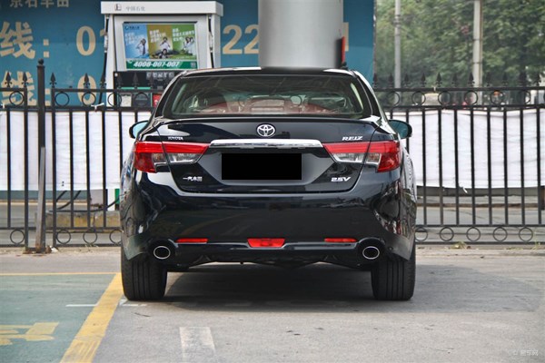 十年车龄的锐志值得入手么,老款锐志驾驶感受怎么样