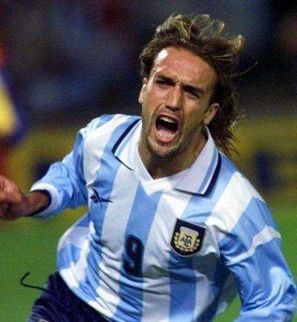 还记得你的第一套阵容吗,还记得你的第一把球拍吗