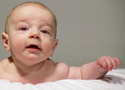 婴儿早期干预是否有害,早期矫正干预是几岁做