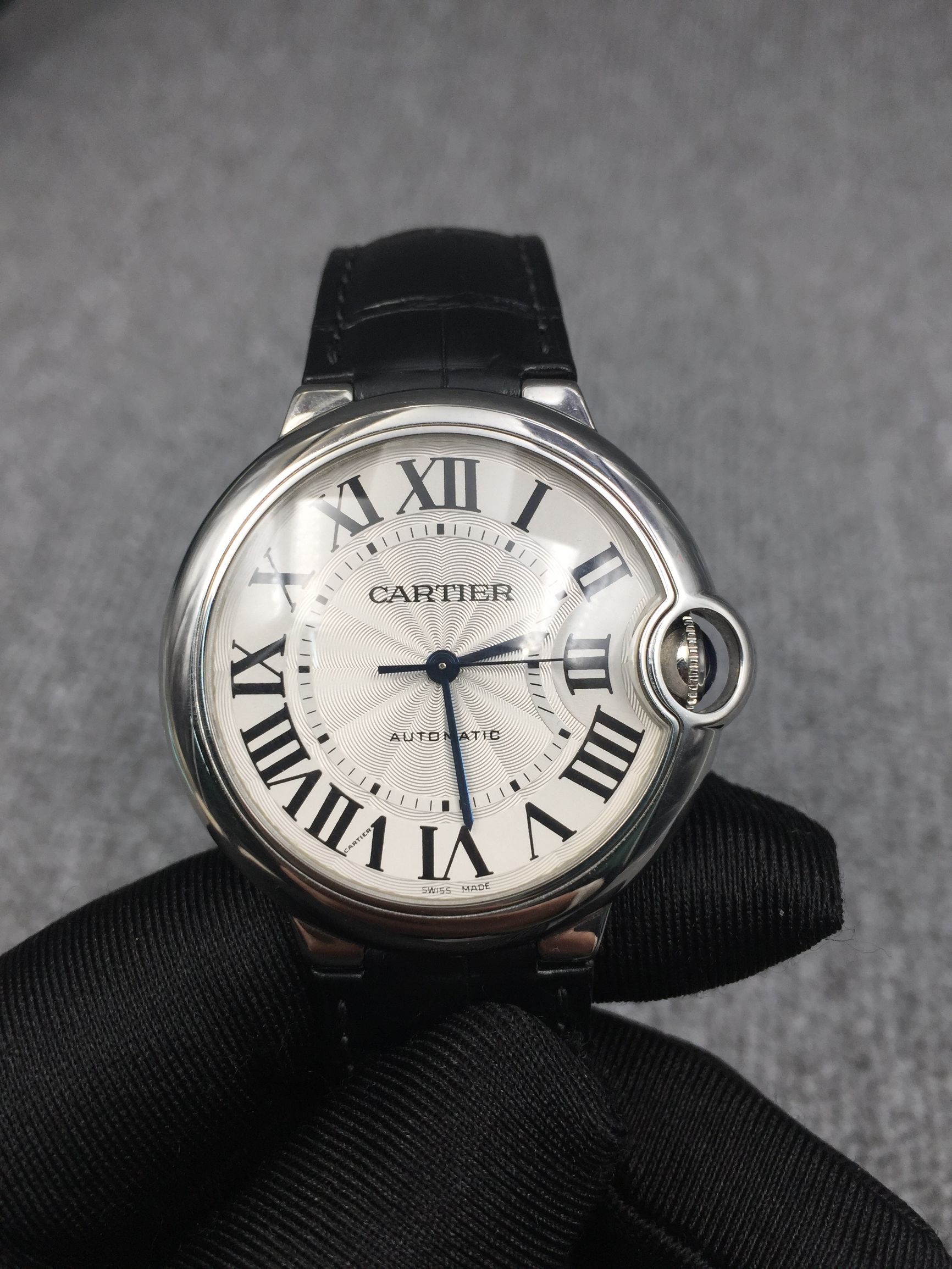 汇聚卡地亚蓝气球,卡地亚最爱的蓝气球