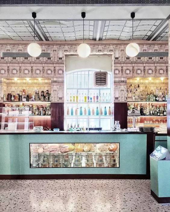 布达佩斯大饭店深度解析,布达佩斯最贵酒店