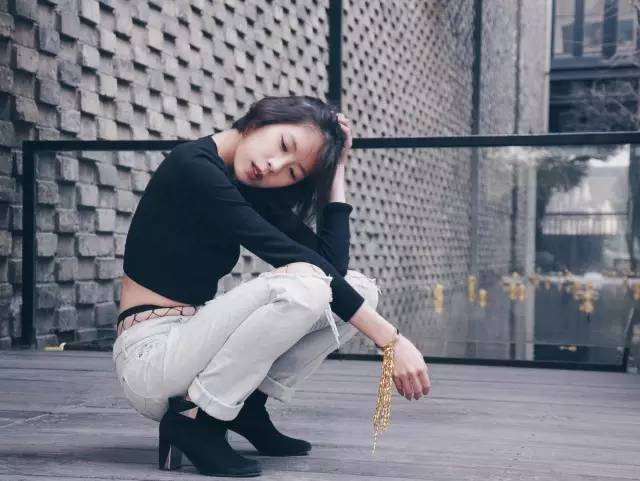 OOTD｜这个春天，要好看的我不止会穿网袜