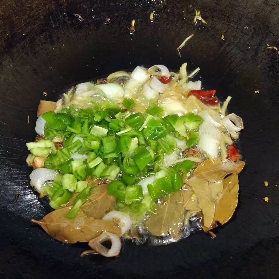 鲜螺蛳清洗,商用炒螺丝如何炒又嫩又好吸