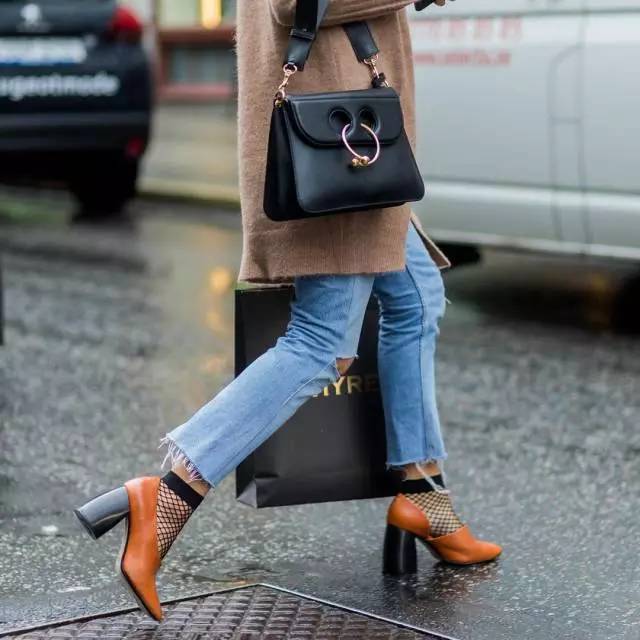 OOTD｜这个春天，要好看的我不止会穿网袜