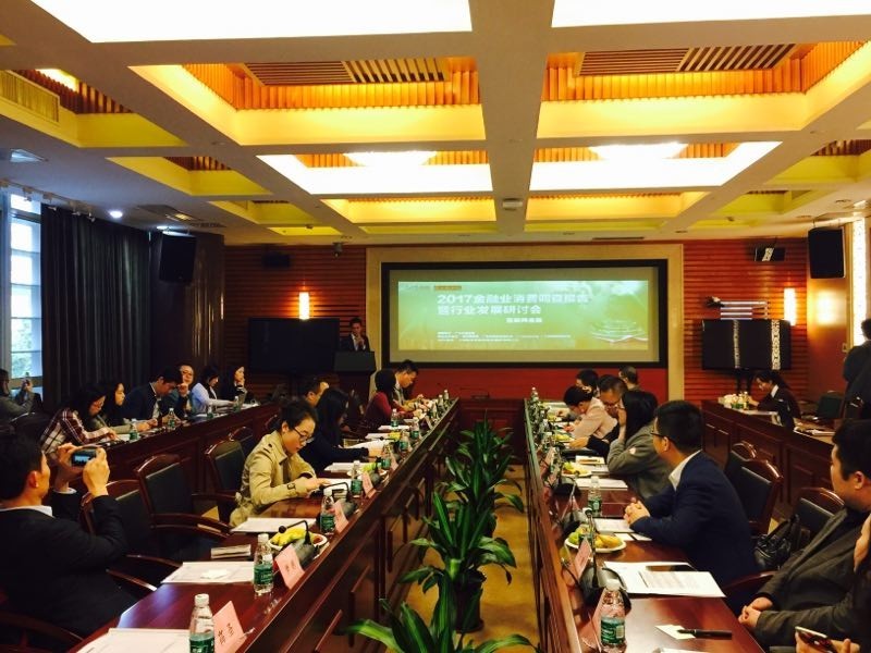 敏感日子，金融圈大咖为啥猛烈点赞这家媒体？