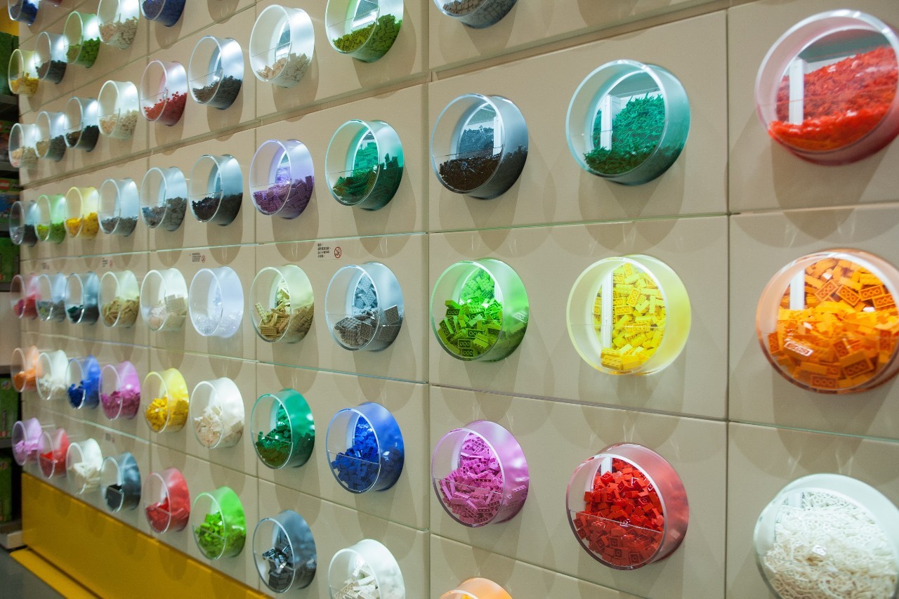 魔都开了大陆首家乐高授权专卖店,积木迷们都疯了!小申手把手,教你怎么买