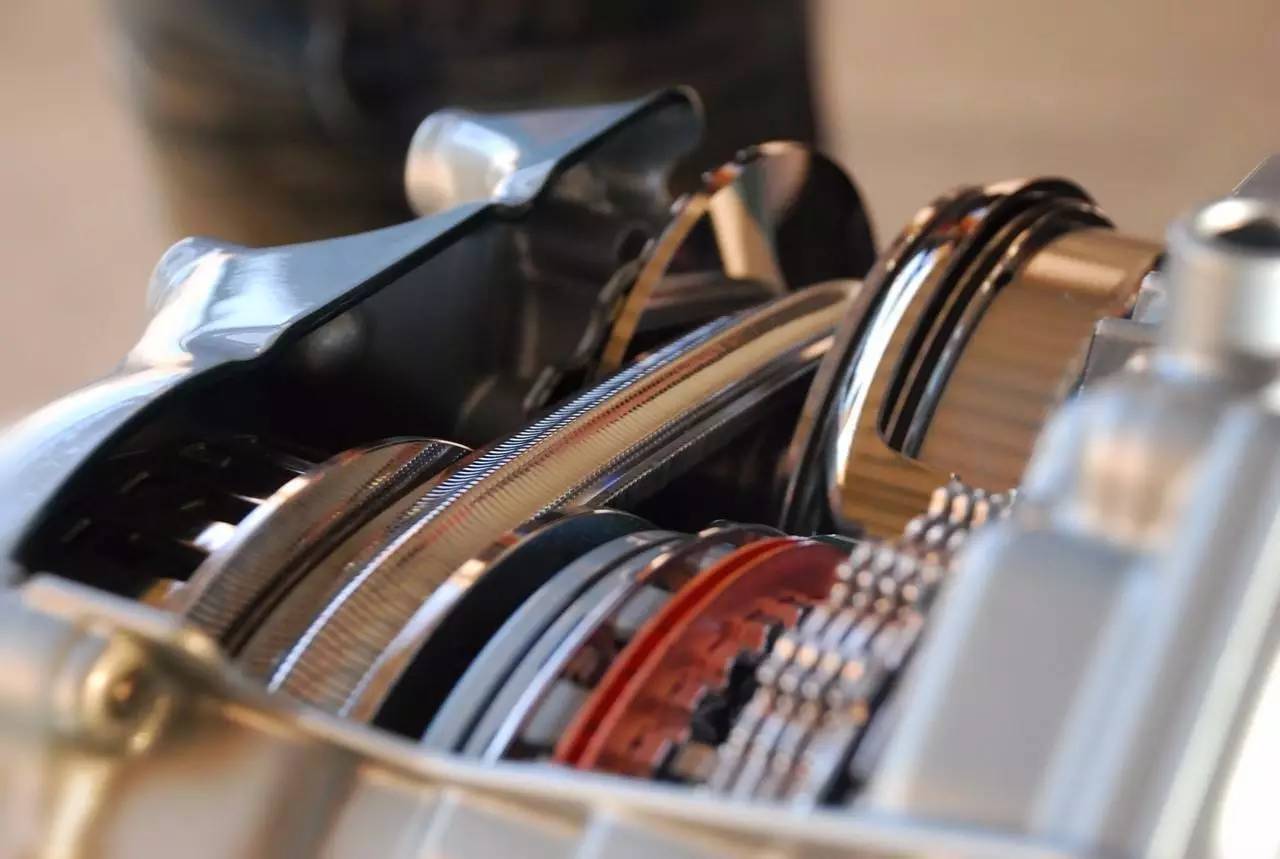 卡罗拉20171.2tcvt变速箱怎么样,ecvt与cvt变速箱和at变速箱哪个好