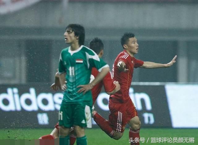 于大宝重返球场,angelababy和于大宝