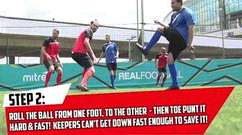 射门只会推射,射门只会兜射