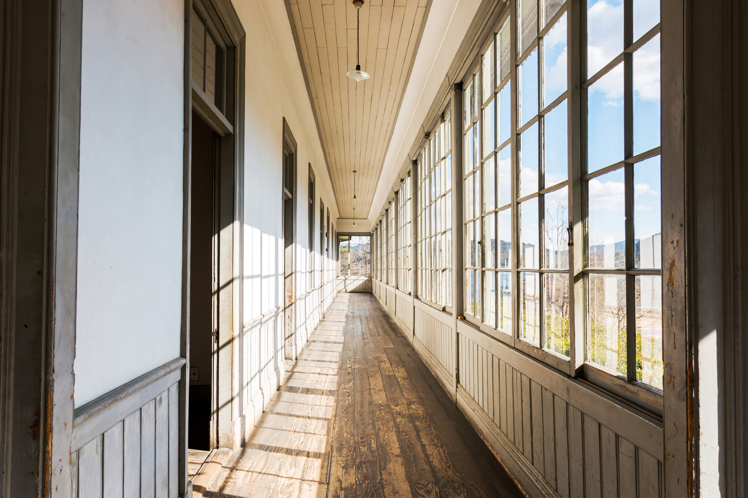 虹口足球场起火,虹口足球场火灾视频