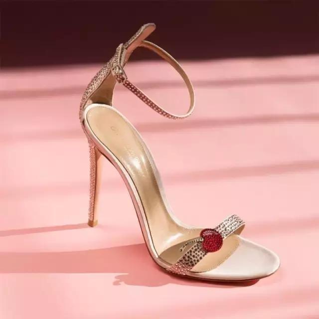 全球十大最美婚鞋品牌,十大必买小众婚鞋