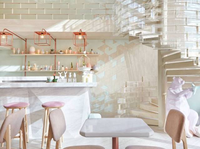 明星同款泰国品牌,女明星爱穿的泰国品牌