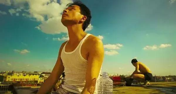 哥哥张国荣的传奇一生,张国荣老照片100张