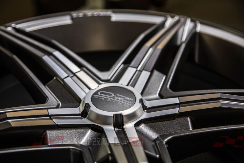 正品oz铸造轮毂,限量版oz轮毂