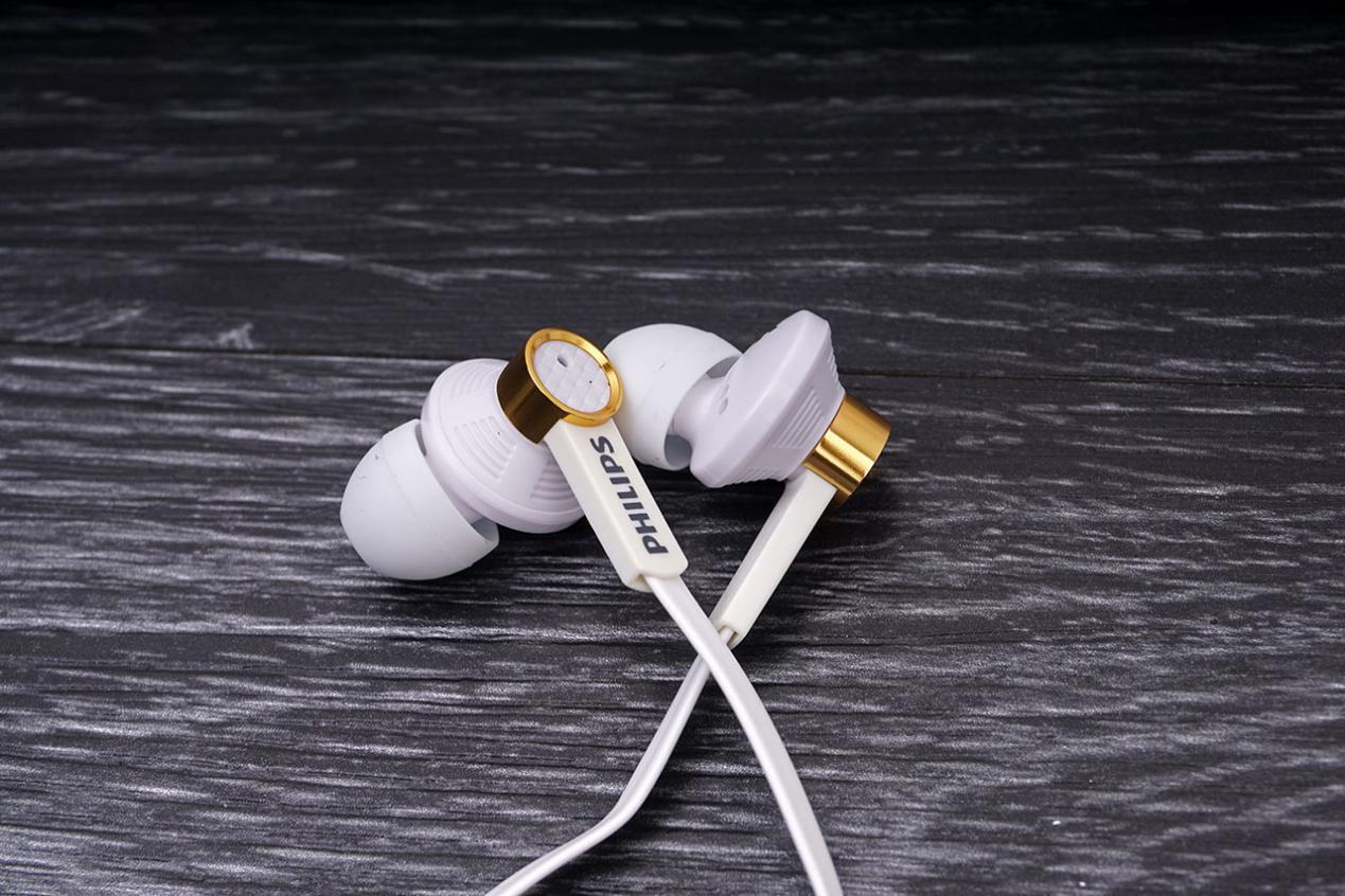 大品牌做品牌小品牌做品类,大品牌低端耳机好吗