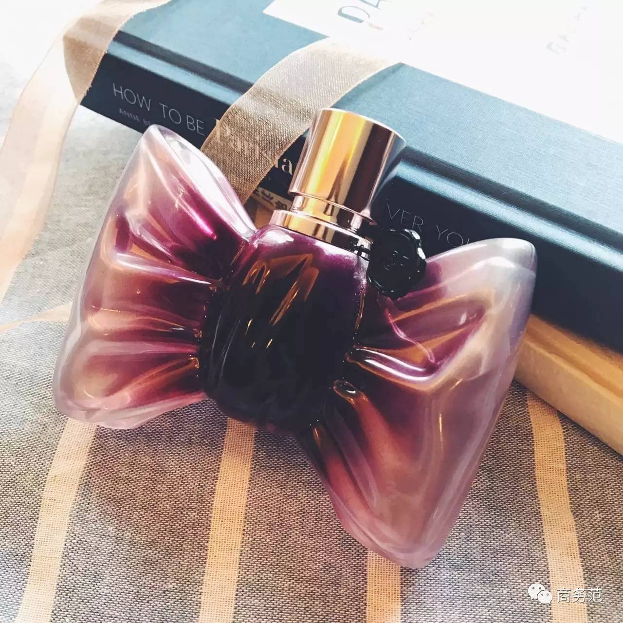 我给3个直男闻了16瓶香水，结果