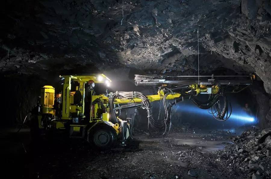 弓长岭为什么叫弓长岭,弓长岭属于哪个市