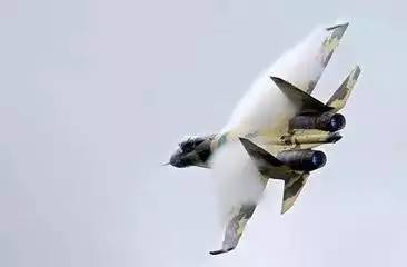 被卡站台,车站被堵