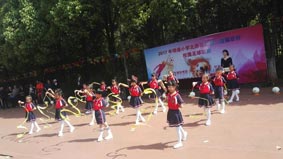 云岭校园直播间连线绿茵场