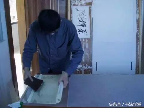 字画装裱全过程教程,书画手工浆糊装裱全过程