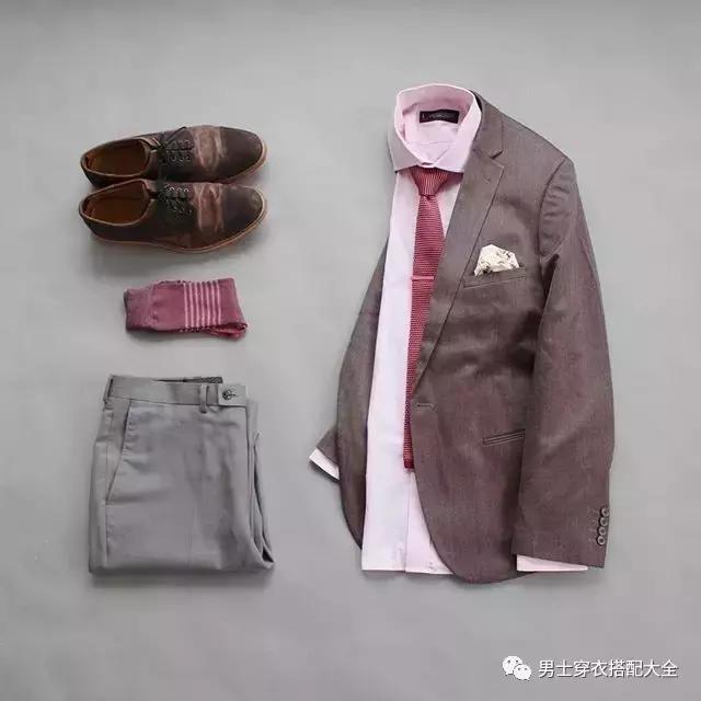 男士休闲西装西裤搭配小白鞋,男士休闲西装搭配什么打底衫