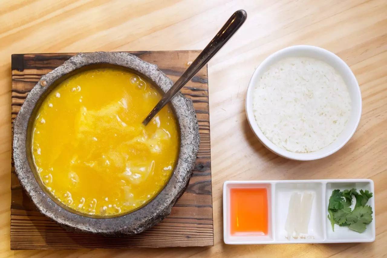 「鱼翅捞饭」震撼出席!一顿胜过十针玻尿酸,不到¥50就能吃?