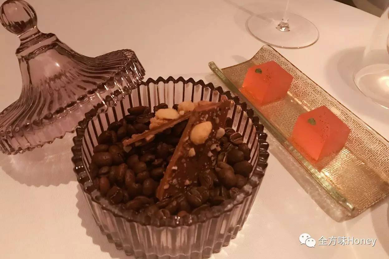 地狱厨师戈登拉姆齐的米其林三星餐厅真的好吃吗？