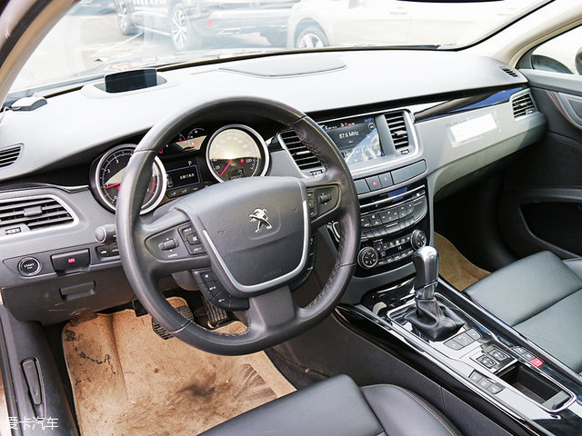 标致508和雪铁龙c5到底该怎么选,2011款雪铁龙c5与标致508对比