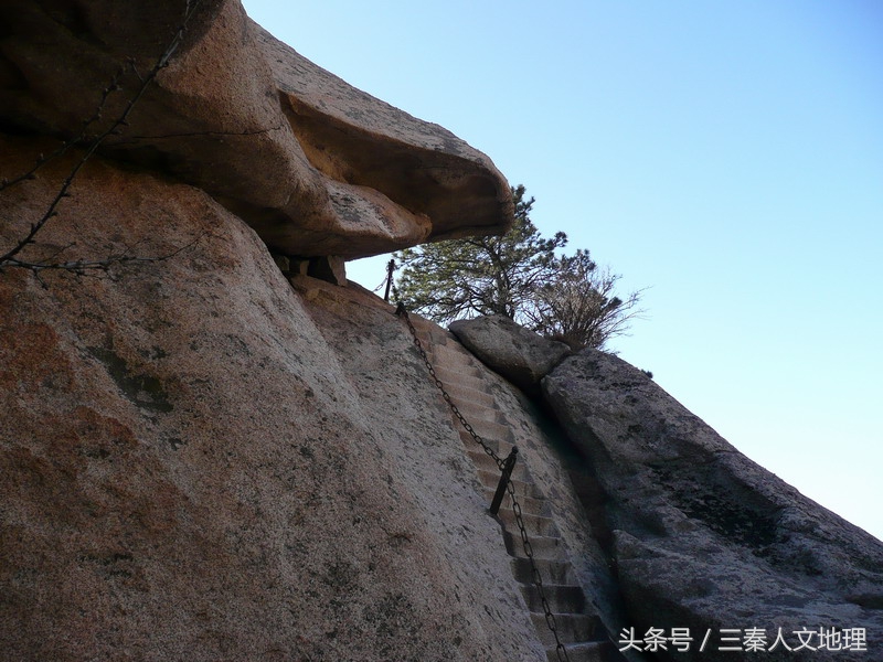 挑战爬长空栈道鹞子翻身,挑战玩鹞子翻身和长空栈道