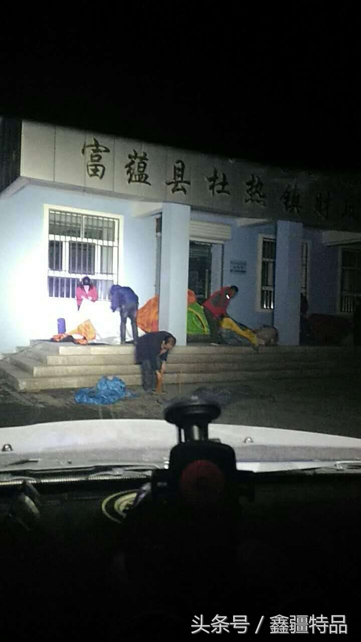 金丝玉宝石光在哪捡,捡金丝玉海蓝宝石的地方