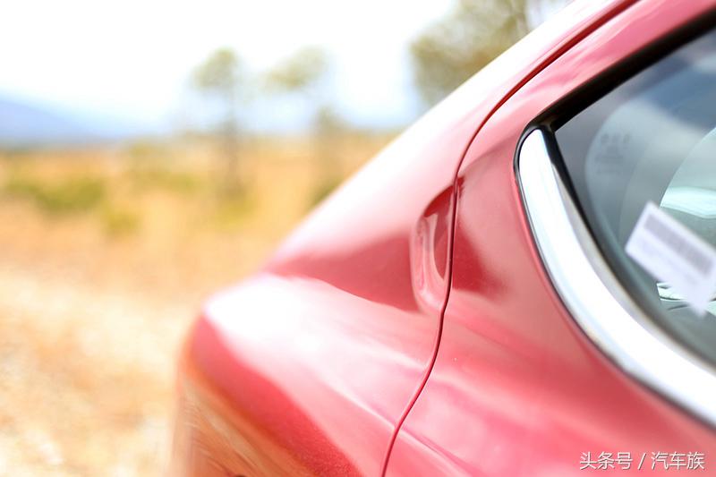 中华h3和宝马对比哪个好,中华h3这款车怎么样值得购买吗