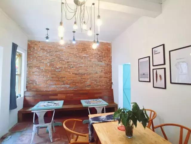 不用逃离北上广，他花10万任性改造租来的破院照样活得率性精彩