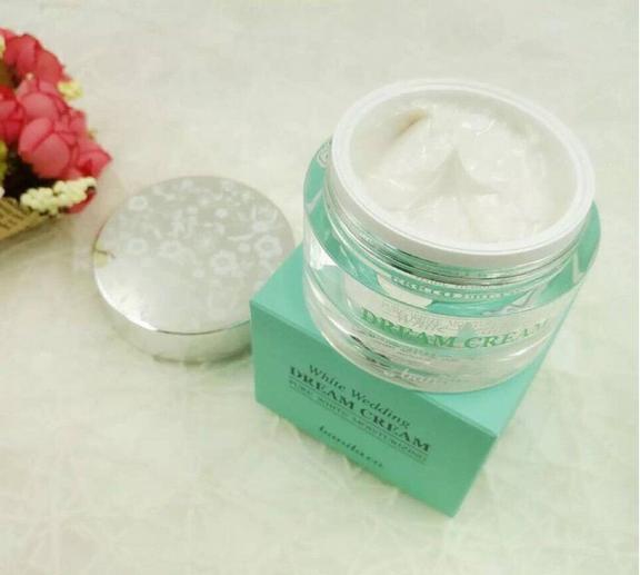 明星素颜也很美?还不是靠自带美颜的素颜霜!