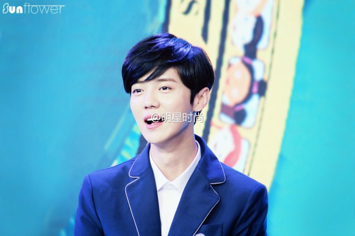 鹿晗超级英语,鹿晗励志唱歌