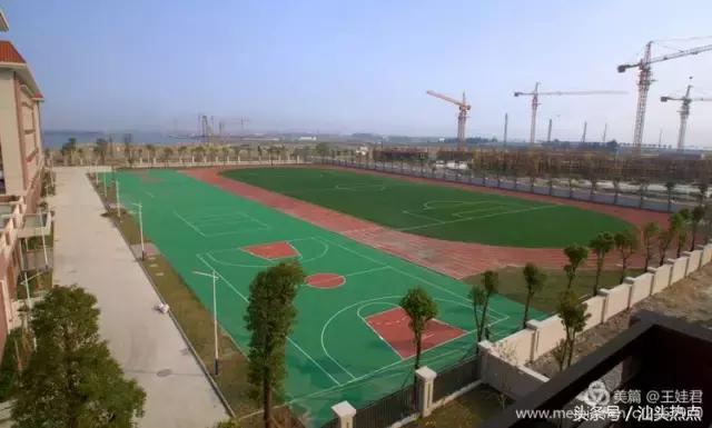 汕头金中学校的环境,汕头金中海湾校区环境