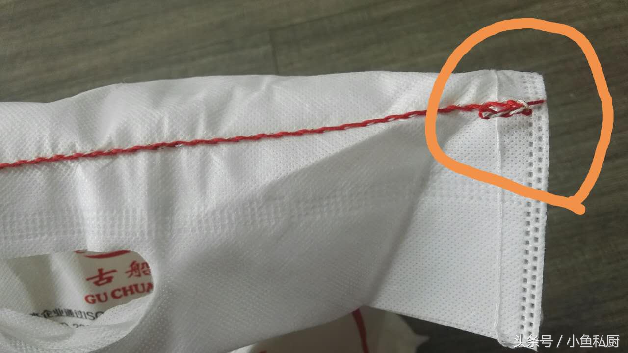 面粉袋压缩封口怎样打开,如何拆面粉袋的封口线