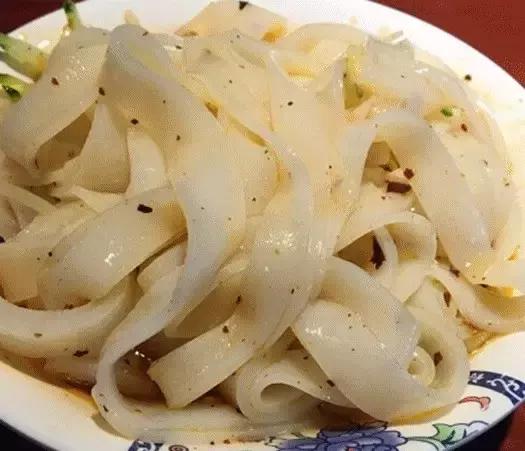 表说偶们不够洋气！但好吃呀！撸起袖子吃中华百年历史的汉堡！