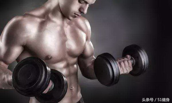 一副哑铃教你在家也能练出好身材,用哑铃在家怎样练出麒麟臂