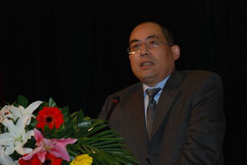 他靠5000块起家,他靠50000块钱起家