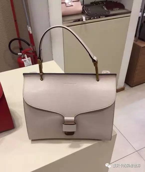 不想出门一出门就烦,不想出去但一出去就很嗨