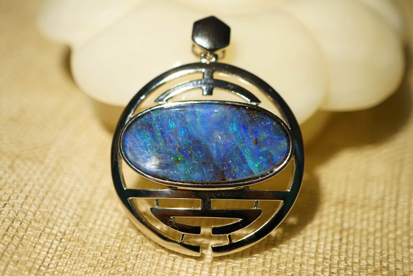 欧泊世界珠宝定制,欧泊珠宝独一无二