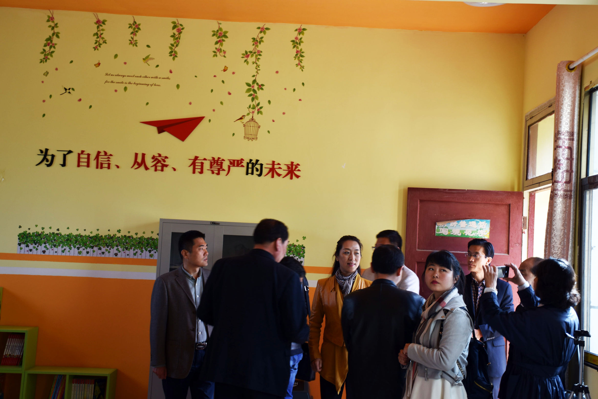 腾格里沙漠小学,腾格里沙漠学校