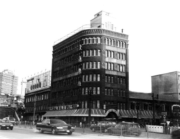 循着时间的绳索｜老大连的繁华商业带